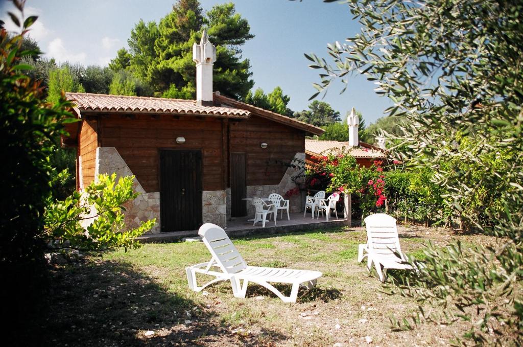 Tenuta Molino Di Mare- Ecoresort Con Villini Rodi Garganico Exterior photo